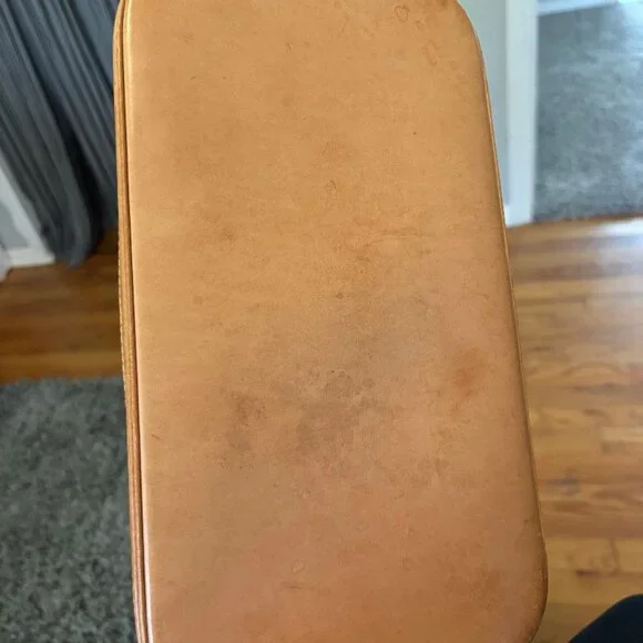 Louis Vuitton Handbag - Picture 2 of 12